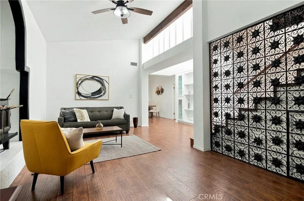 2401 Cascadia Drive Glendale, CA 91206