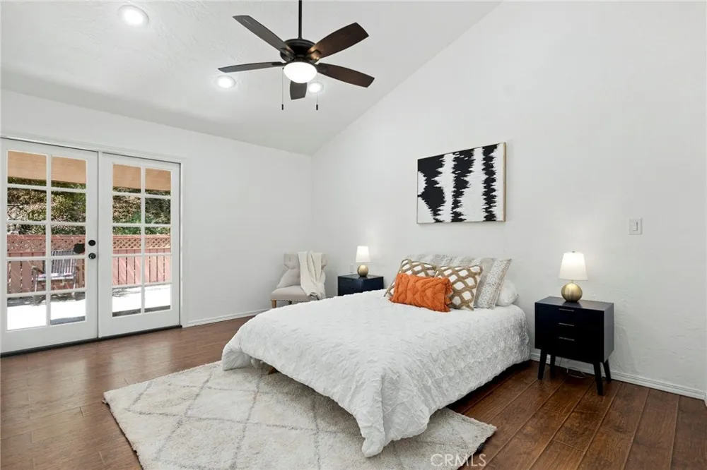 2401 Cascadia Drive Glendale, CA 91206