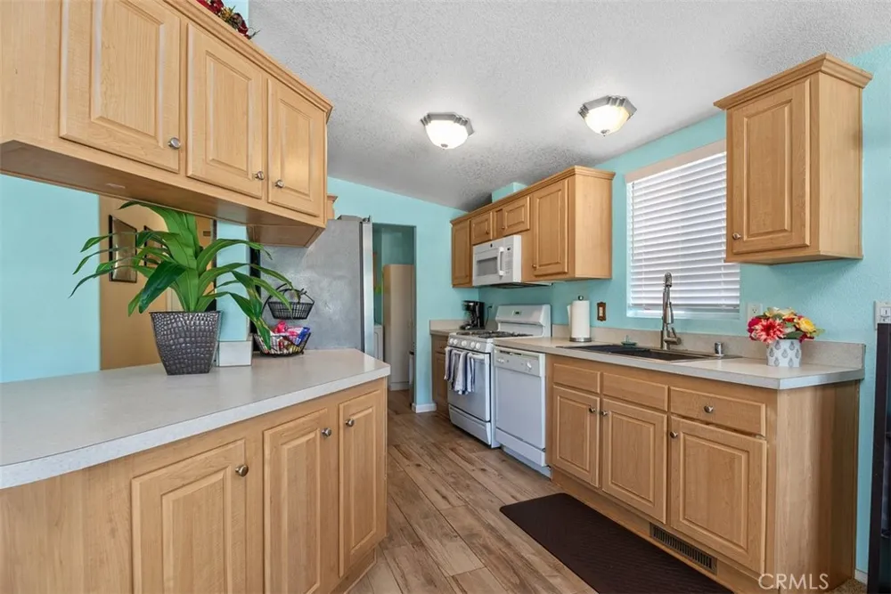 5815 E La Palma Ave Avenue E #302 Anaheim, CA 92807