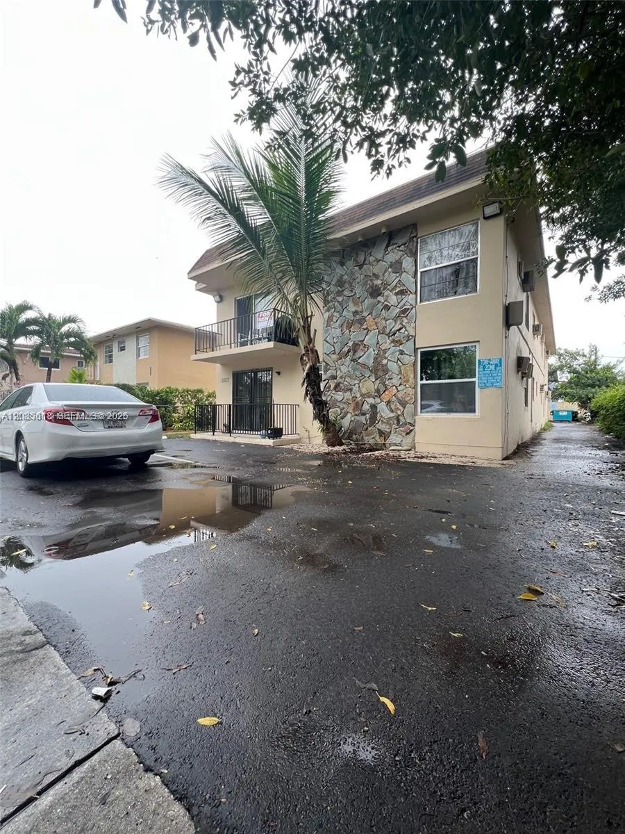 1619 NW 1st St #4 Miami, FL 33125