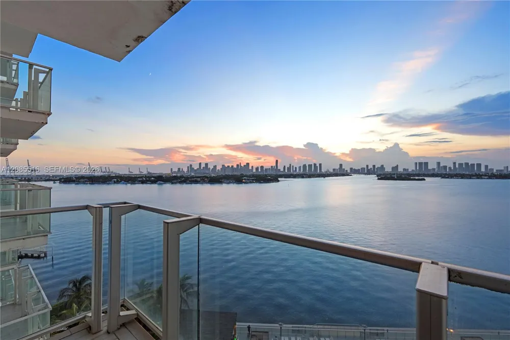 1100 West Ave #1020 Miami Beach, FL 33139