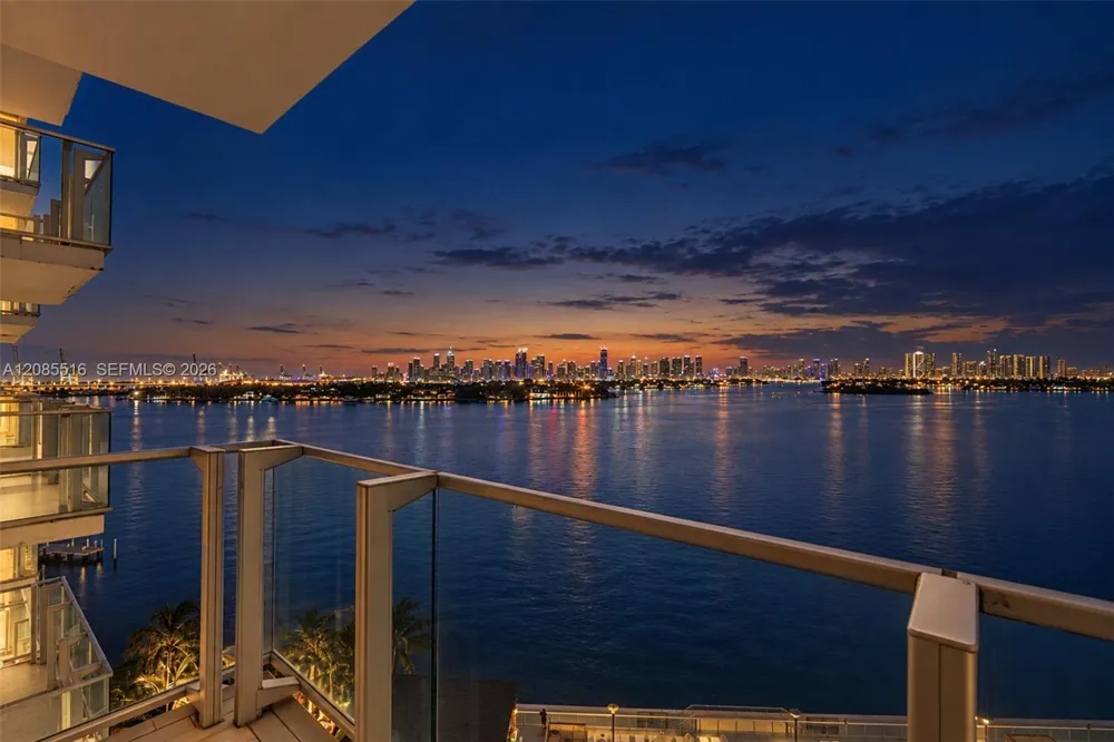 1100 West Ave #1020 Miami Beach, FL 33139