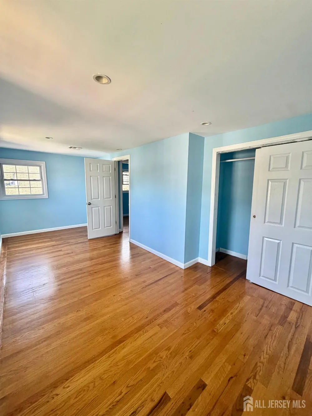40-42 Raymond Terrace Elizabeth, NJ 07208