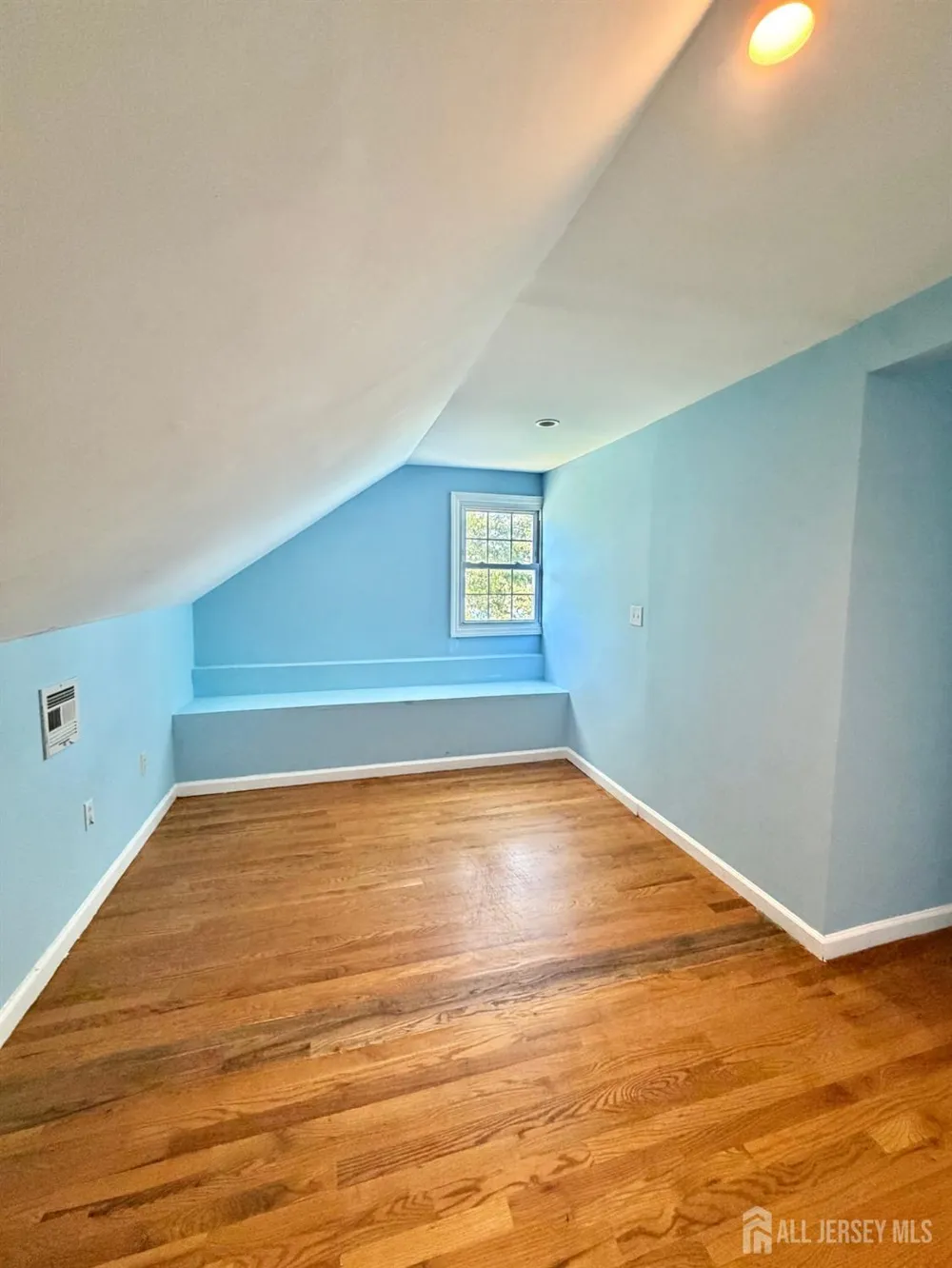40-42 Raymond Terrace Elizabeth, NJ 07208