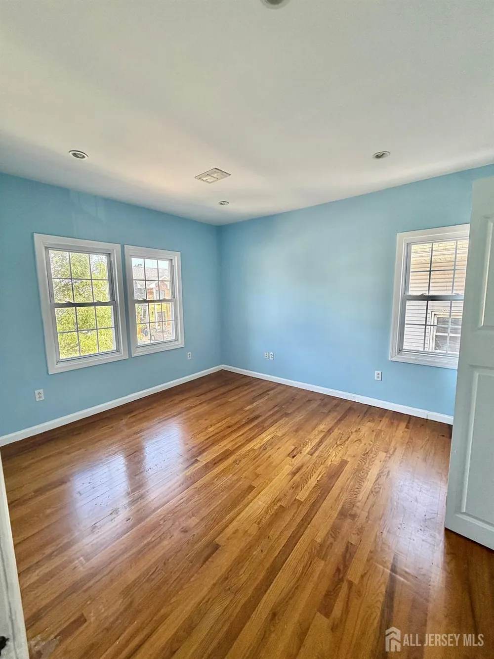 40-42 Raymond Terrace Elizabeth, NJ 07208