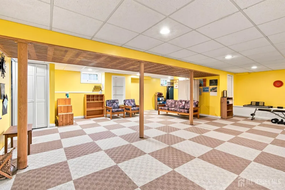 19 Ballo Place Edison, NJ 08820