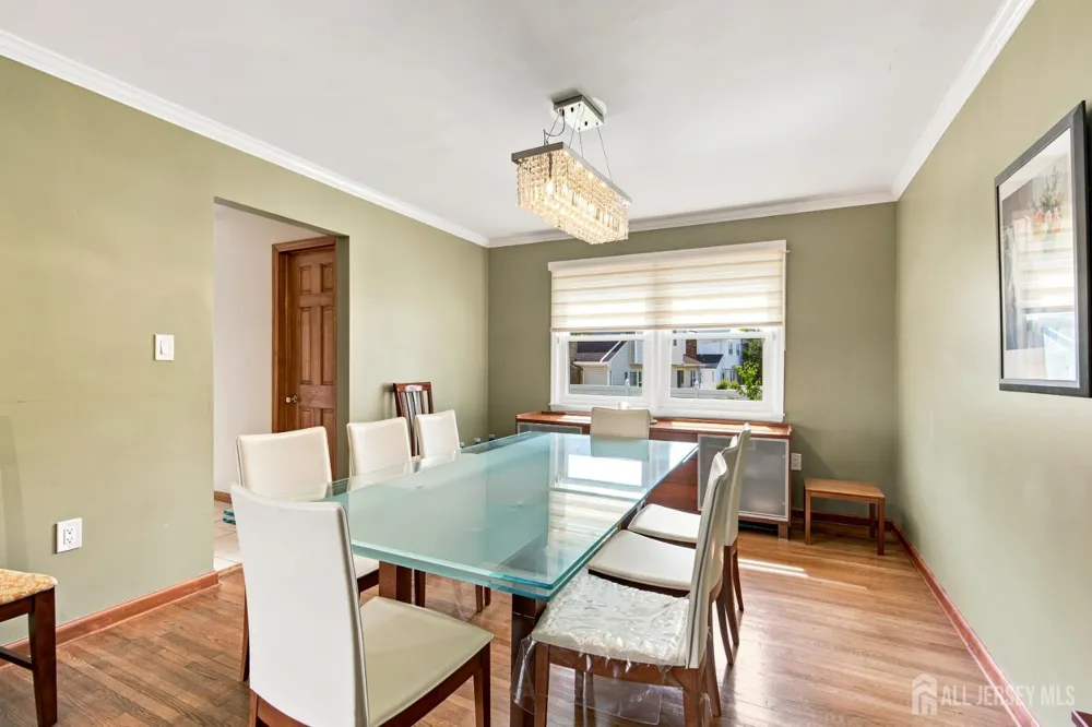 19 Ballo Place Edison, NJ 08820
