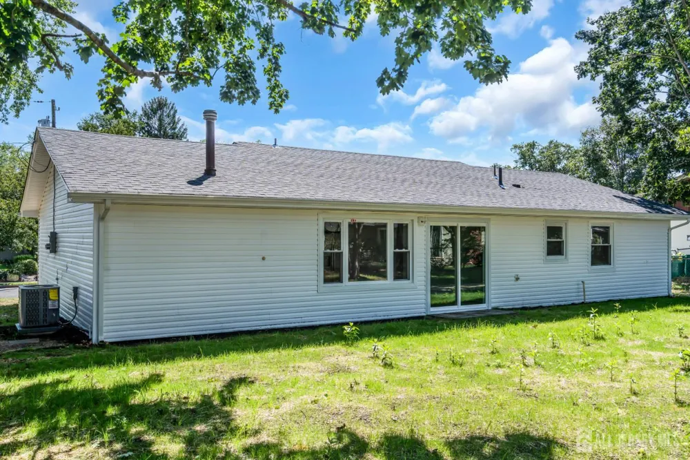 19 Inwood Avenue Monroe, NJ 08831