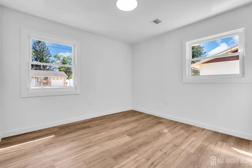 19 Inwood Avenue Monroe, NJ 08831