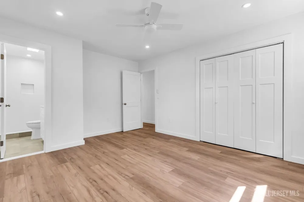 19 Inwood Avenue Monroe, NJ 08831