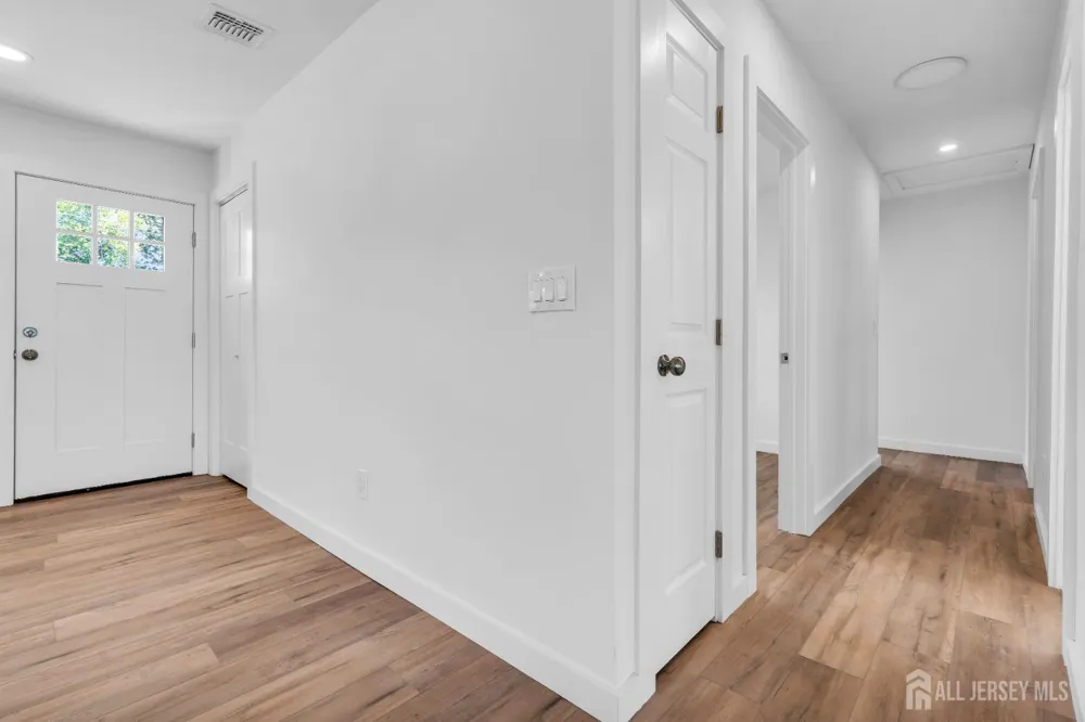 19 Inwood Avenue Monroe, NJ 08831