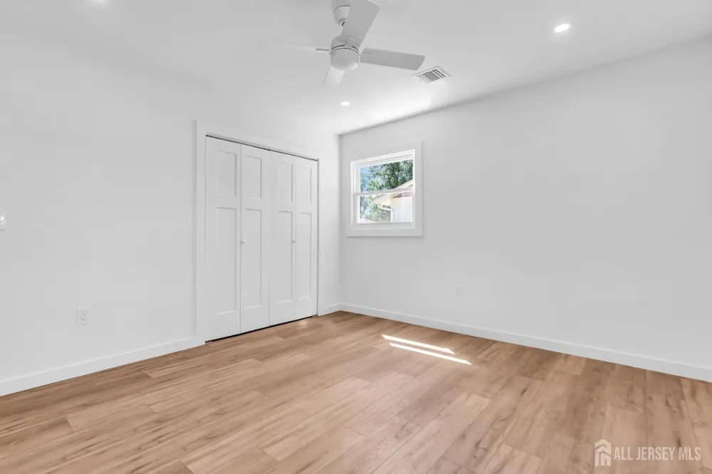 19 Inwood Avenue Monroe, NJ 08831