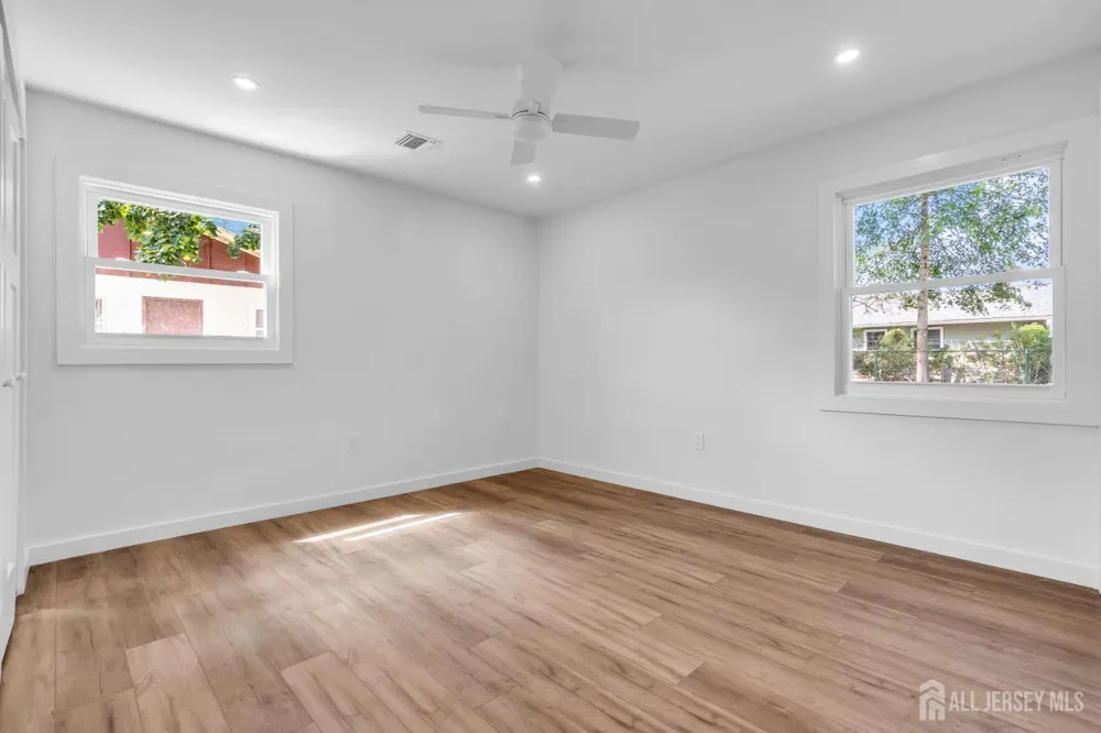 19 Inwood Avenue Monroe, NJ 08831
