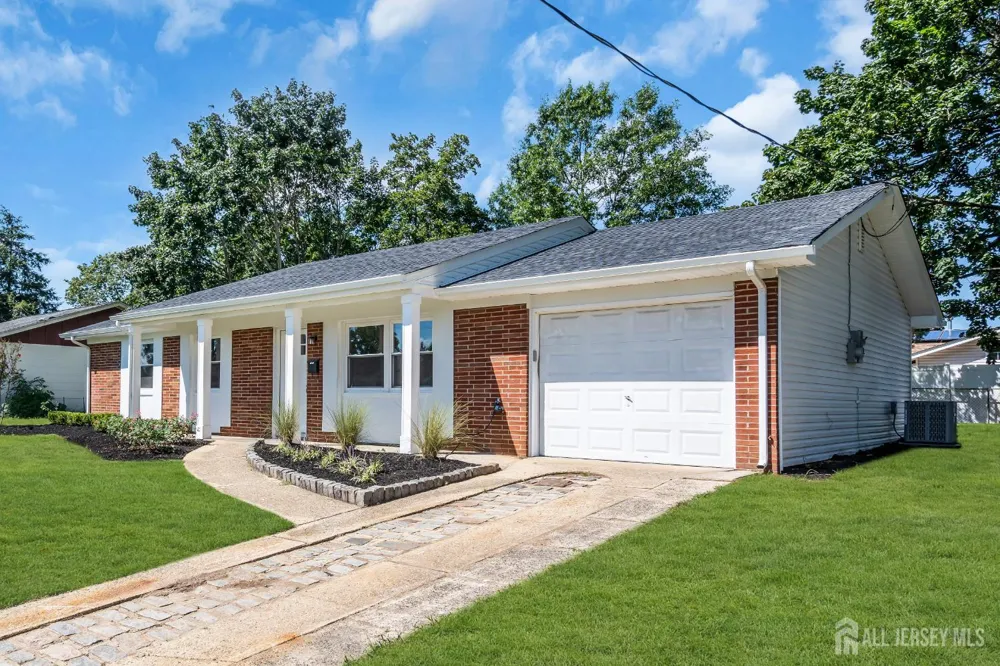 19 Inwood Avenue Monroe, NJ 08831