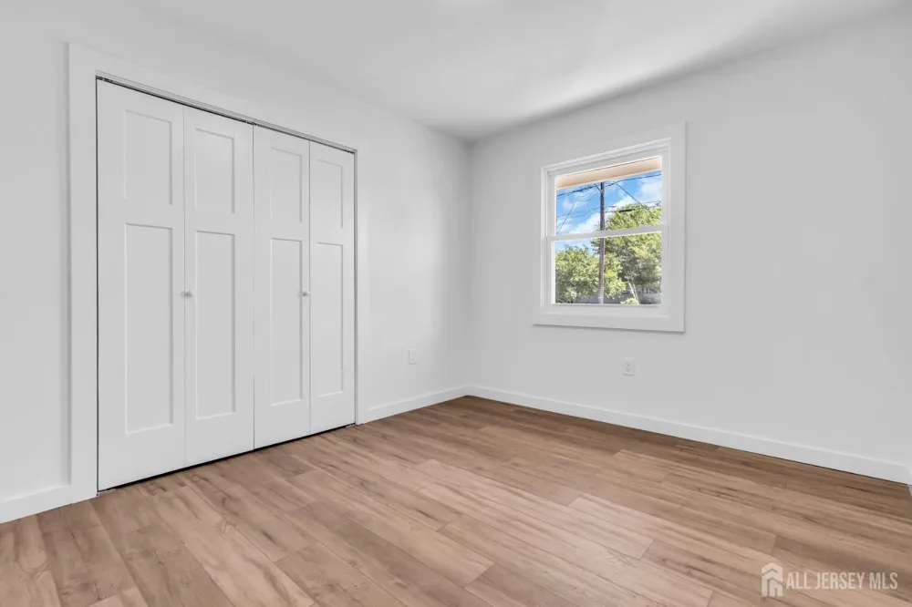 19 Inwood Avenue Monroe, NJ 08831