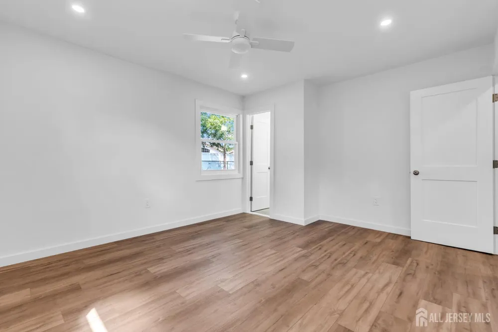 19 Inwood Avenue Monroe, NJ 08831