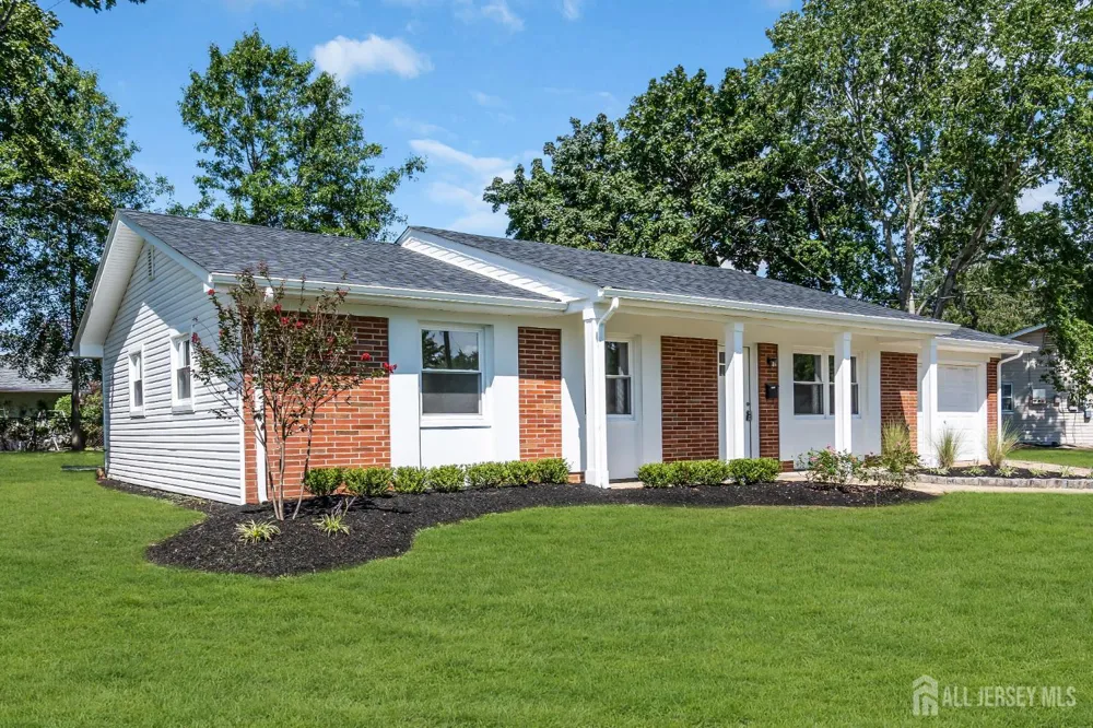 19 Inwood Avenue Monroe, NJ 08831