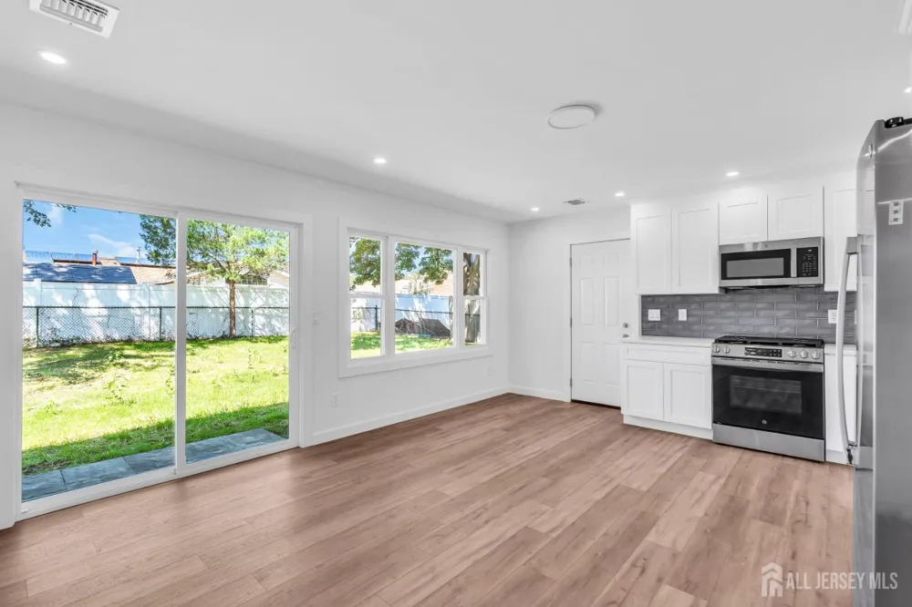 19 Inwood Avenue Monroe, NJ 08831