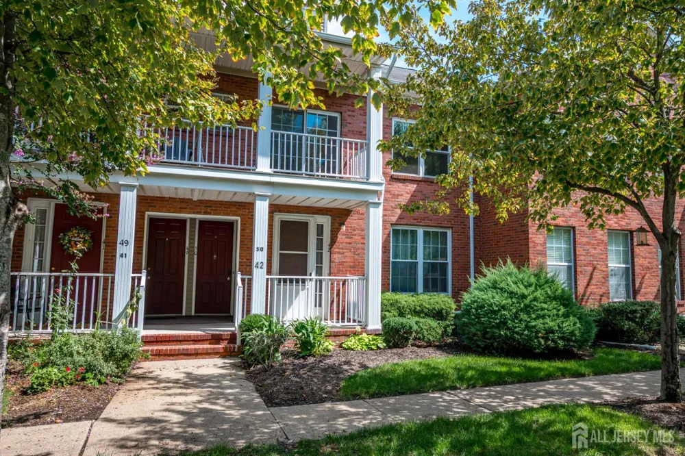 50 Central Square Park Metuchen, NJ 08840