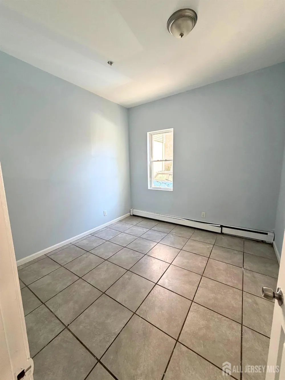 410-412 1st Avenue #1 Elizabeth, NJ 07206