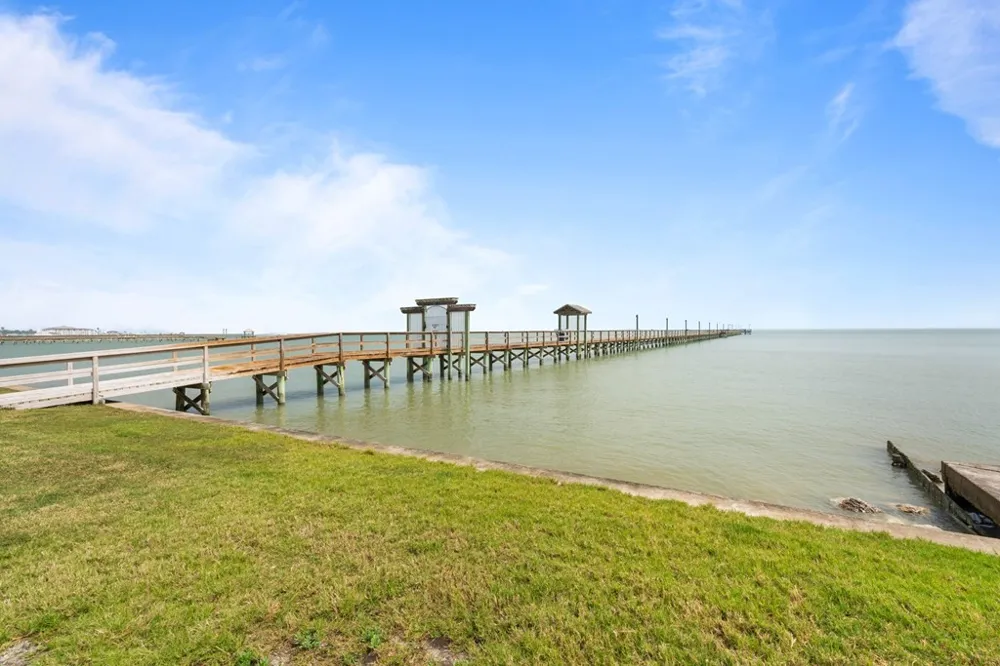 620 S Fulton Beach Road #306 Rockport, TX 78382