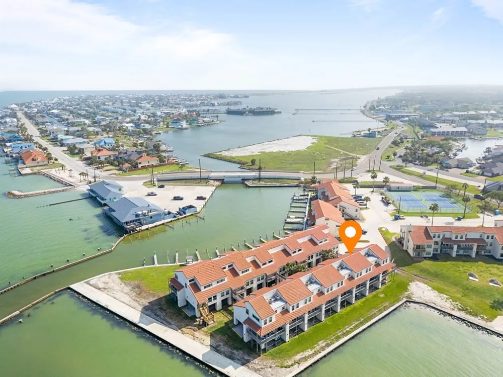 620 S Fulton Beach Road #306 Rockport, TX 78382