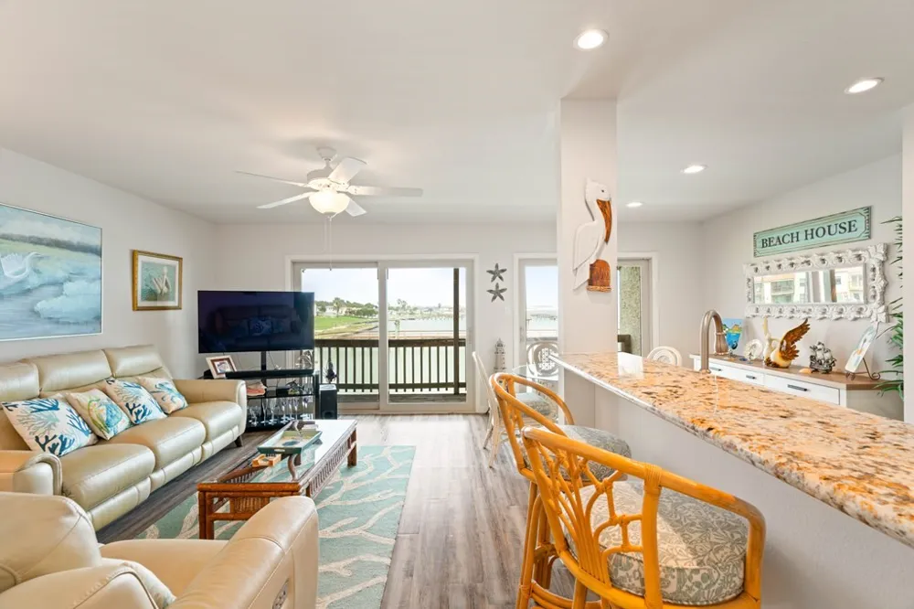 620 S Fulton Beach Road #306 Rockport, TX 78382
