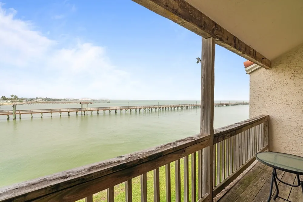 620 S Fulton Beach Road #306 Rockport, TX 78382