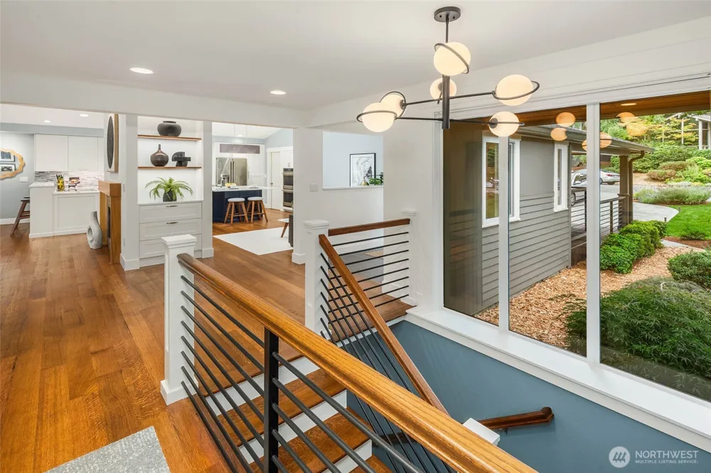 8636 SE 75th Place Mercer Island, WA 98040