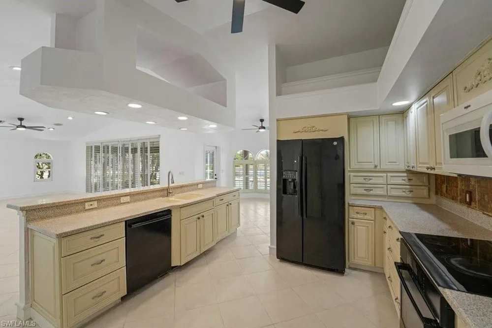 4725 SW 23rd Avenue Cape Coral, FL 33914