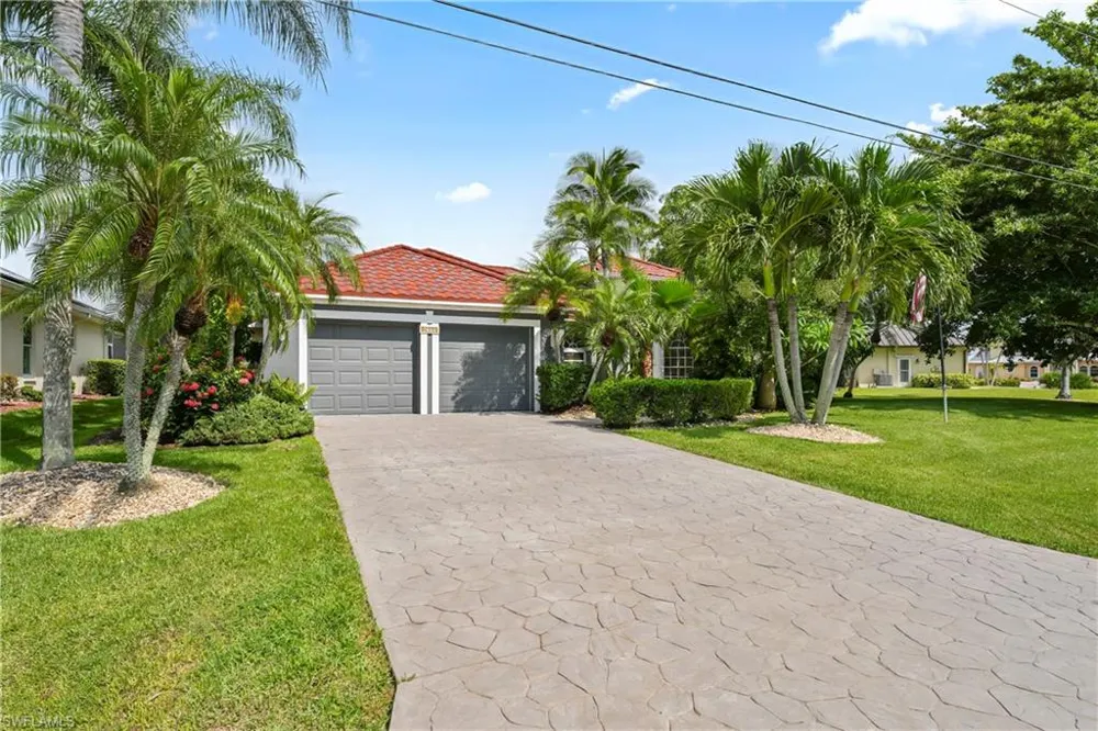 4725 SW 23rd Avenue Cape Coral, FL 33914