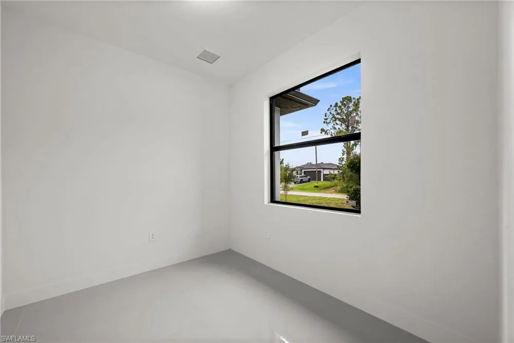 923 Bolivia Drive Lehigh Acres, FL 33974
