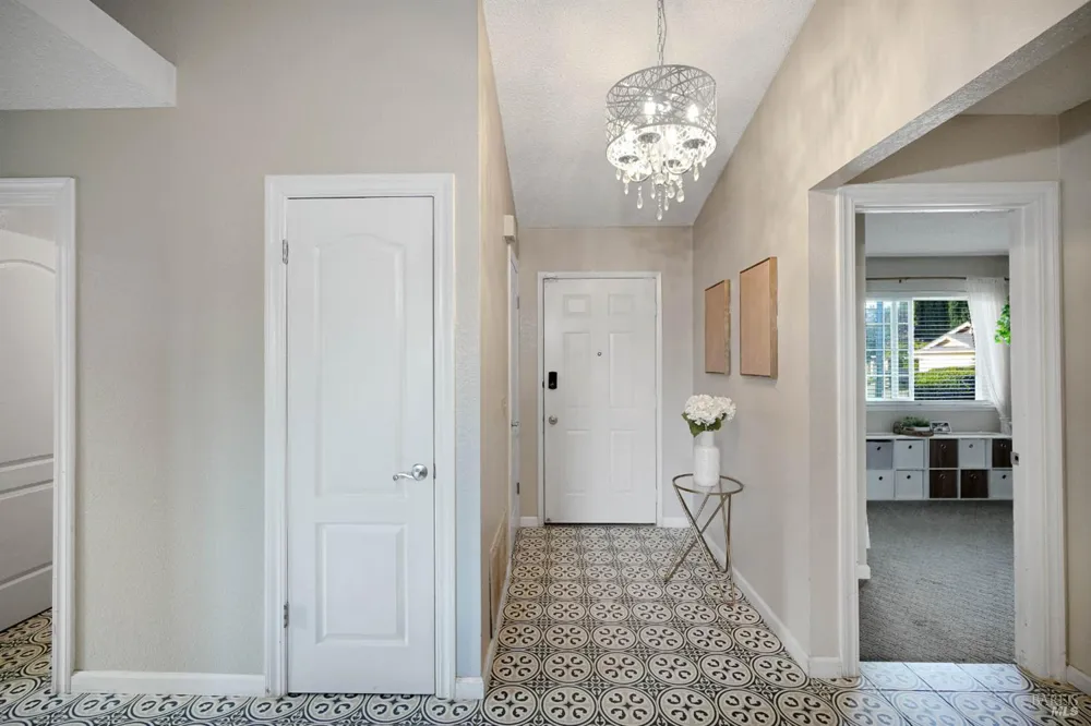 1005 Winters Way Suisun City, CA 94585