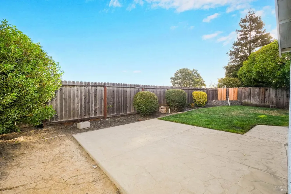 1005 Winters Way Suisun City, CA 94585