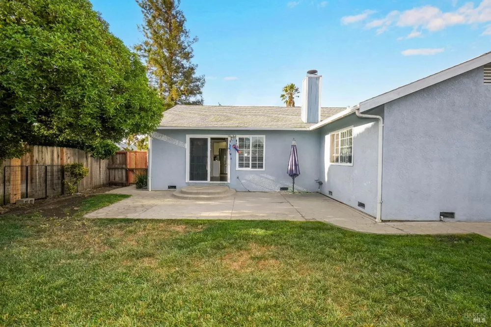 1005 Winters Way Suisun City, CA 94585
