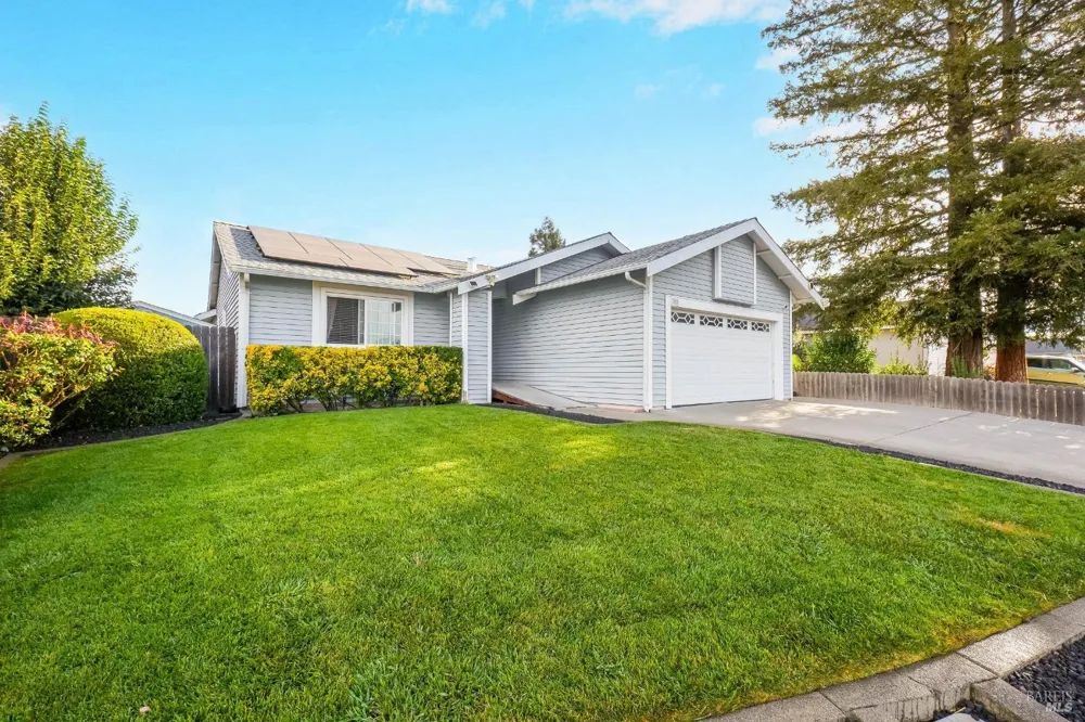 1005 Winters Way Suisun City, CA 94585