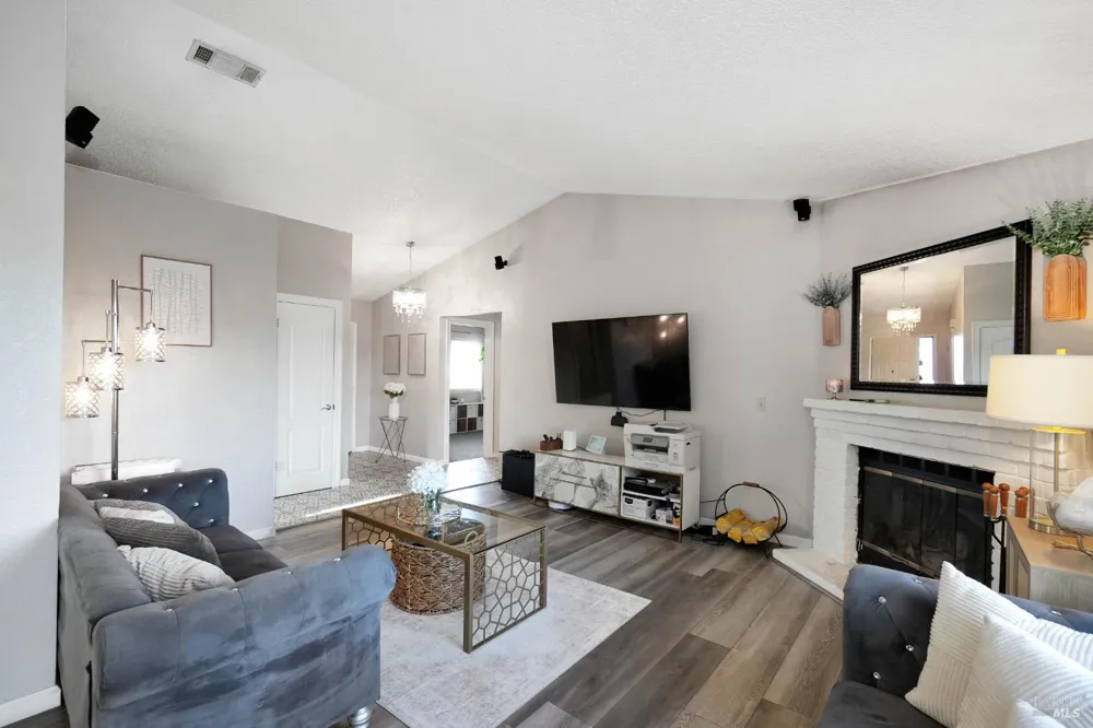 1005 Winters Way Suisun City, CA 94585
