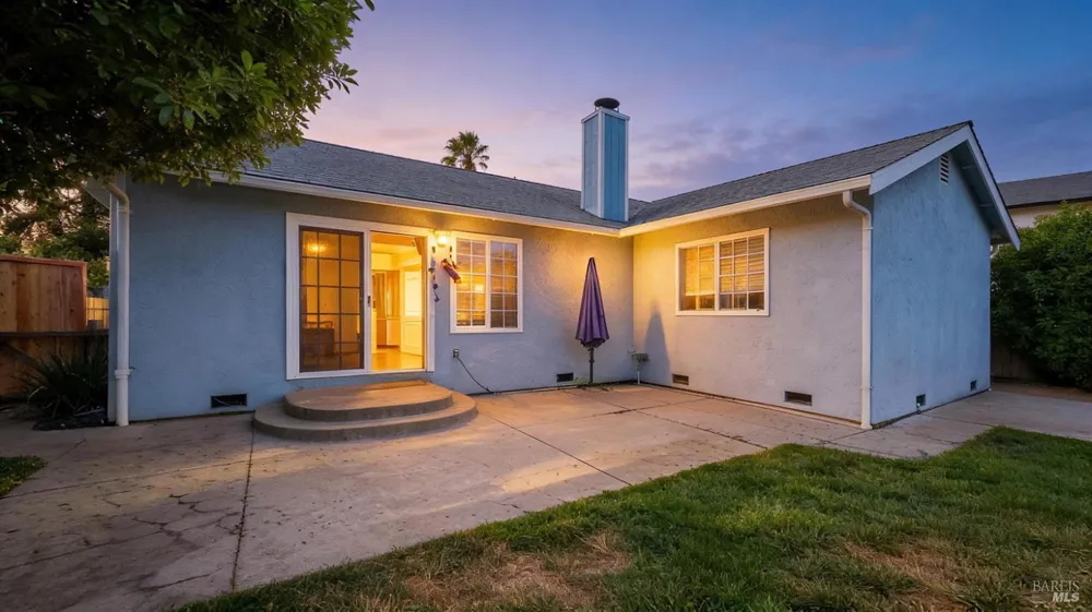 1005 Winters Way Suisun City, CA 94585