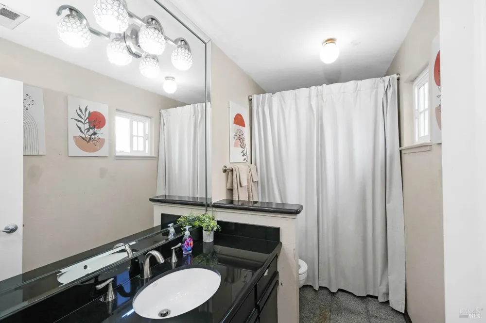 1005 Winters Way Suisun City, CA 94585