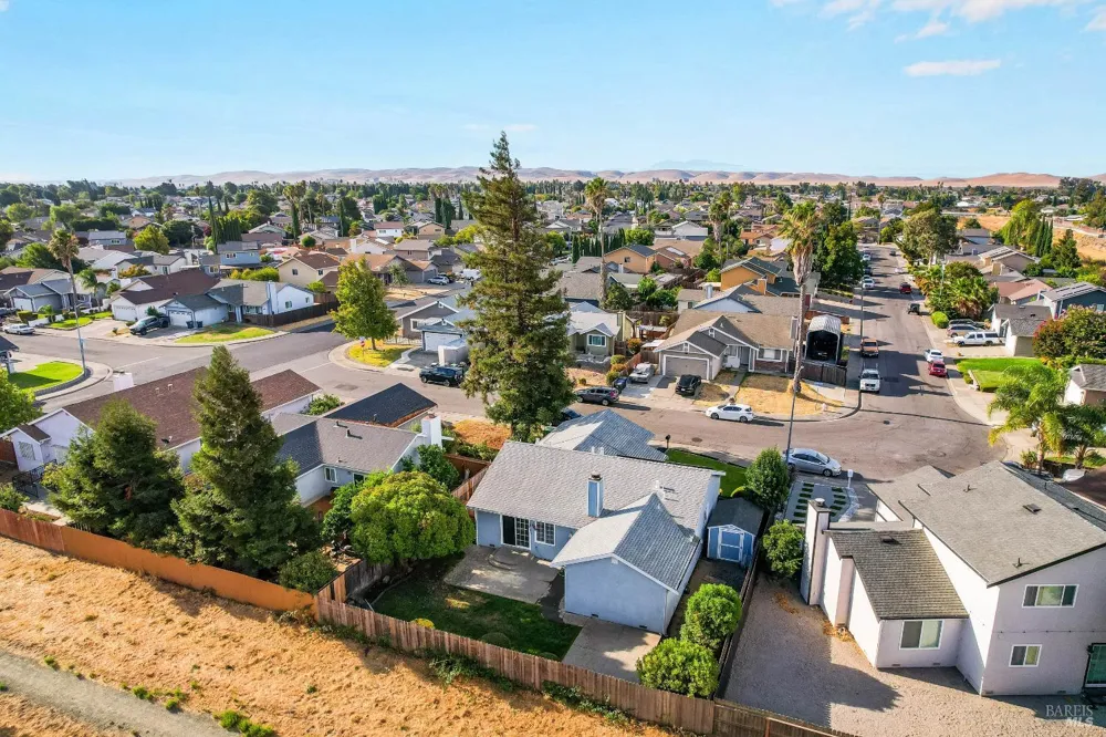 1005 Winters Way Suisun City, CA 94585