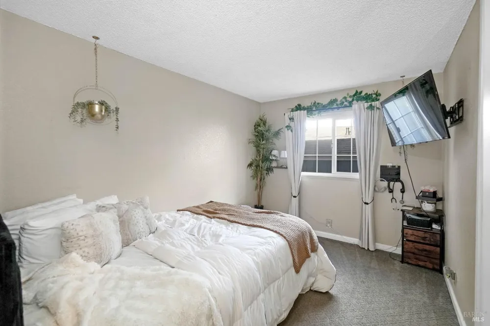 1005 Winters Way Suisun City, CA 94585