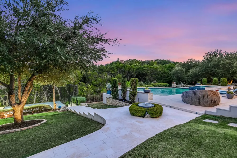 4127 Lago Viento Drive Austin, TX 78734