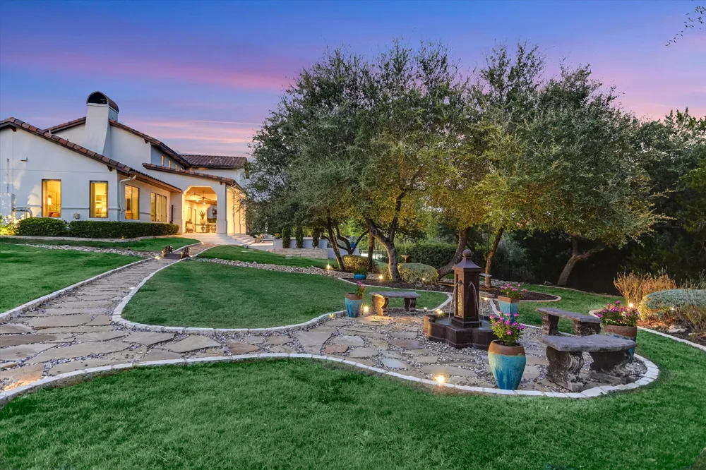 4127 Lago Viento Drive Austin, TX 78734