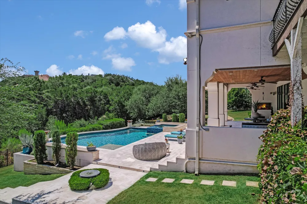 4127 Lago Viento Drive Austin, TX 78734