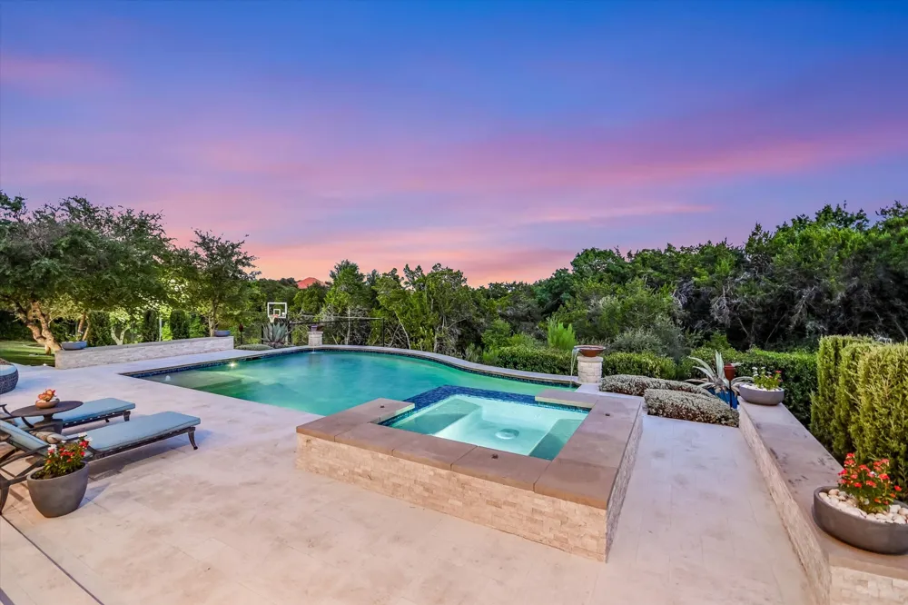 4127 Lago Viento Drive Austin, TX 78734
