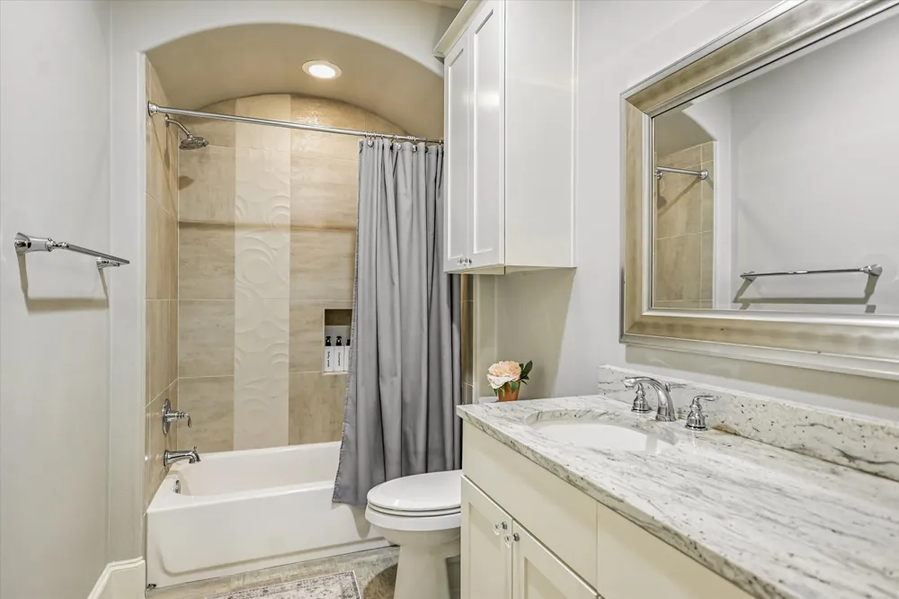 4127 Lago Viento Drive Austin, TX 78734