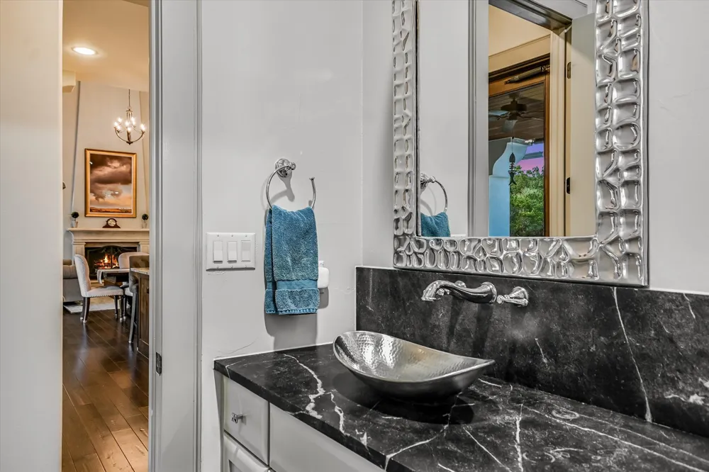 4127 Lago Viento Drive Austin, TX 78734