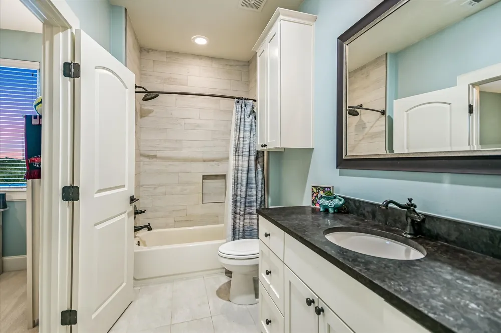 4127 Lago Viento Drive Austin, TX 78734