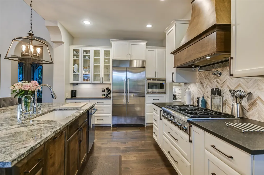 4127 Lago Viento Drive Austin, TX 78734