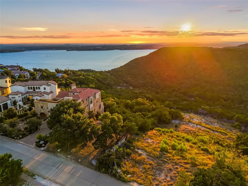 7116 Cielo Azul Pass Austin, TX 78732
